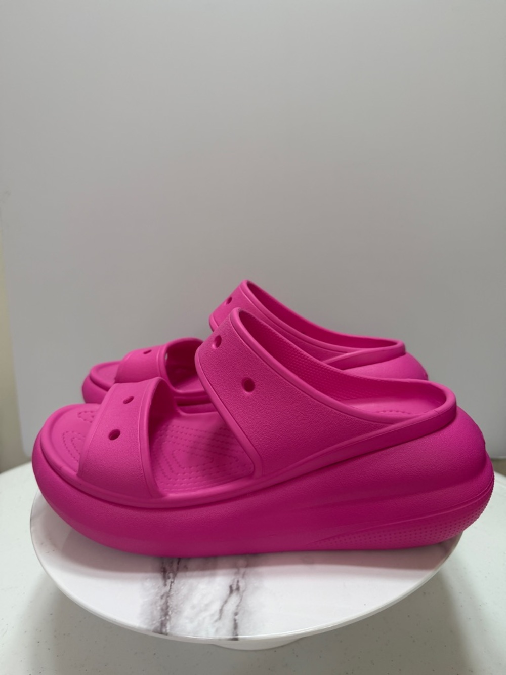 Crocs hot pink Women's Classic Crush Sandals women's 8